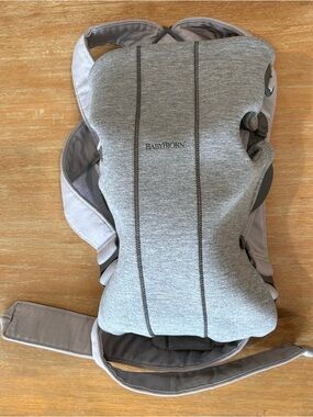 Jersey Grey Carrier